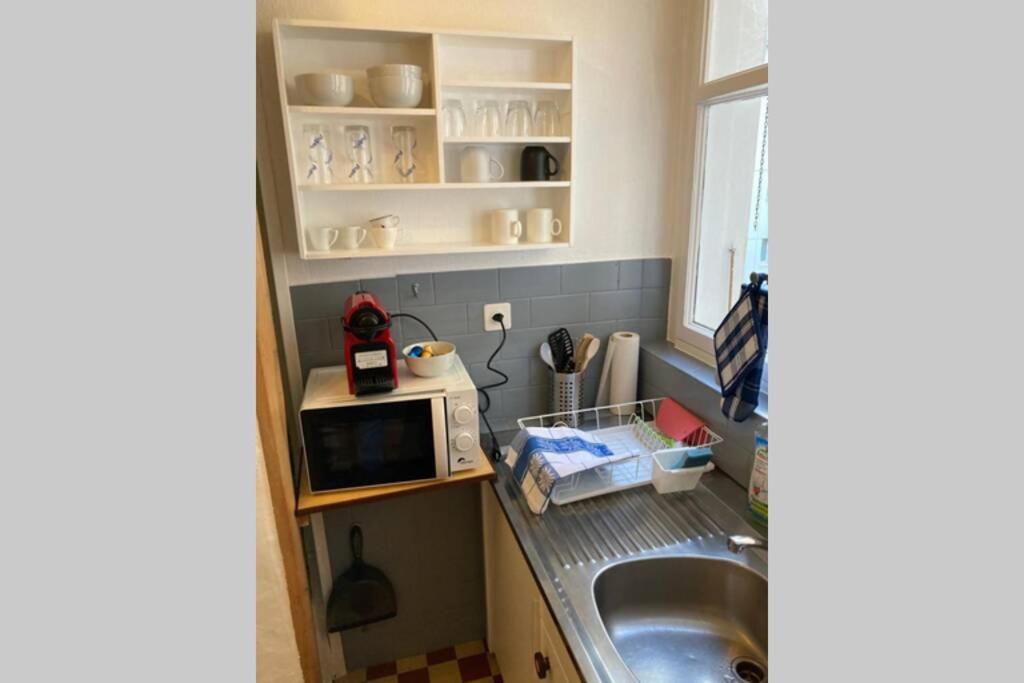 Parking & Appartement 2 Pieces Sans Traffic Lausanne Bagian luar foto